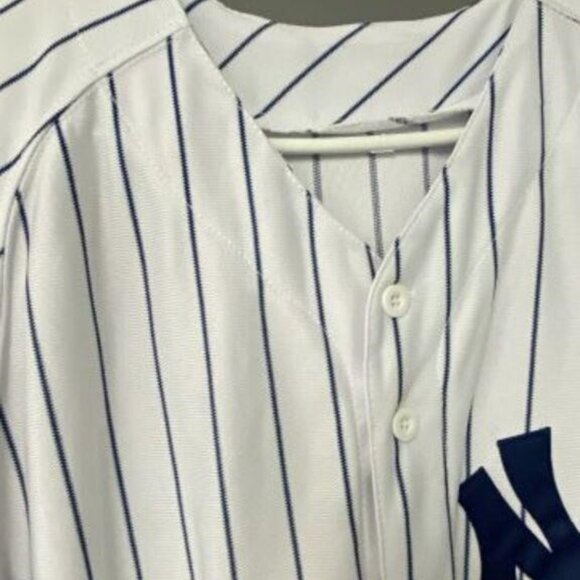 Roger Clemens Autographed New York Yankees Jersey with PSA CoA - Picture 8 of 11